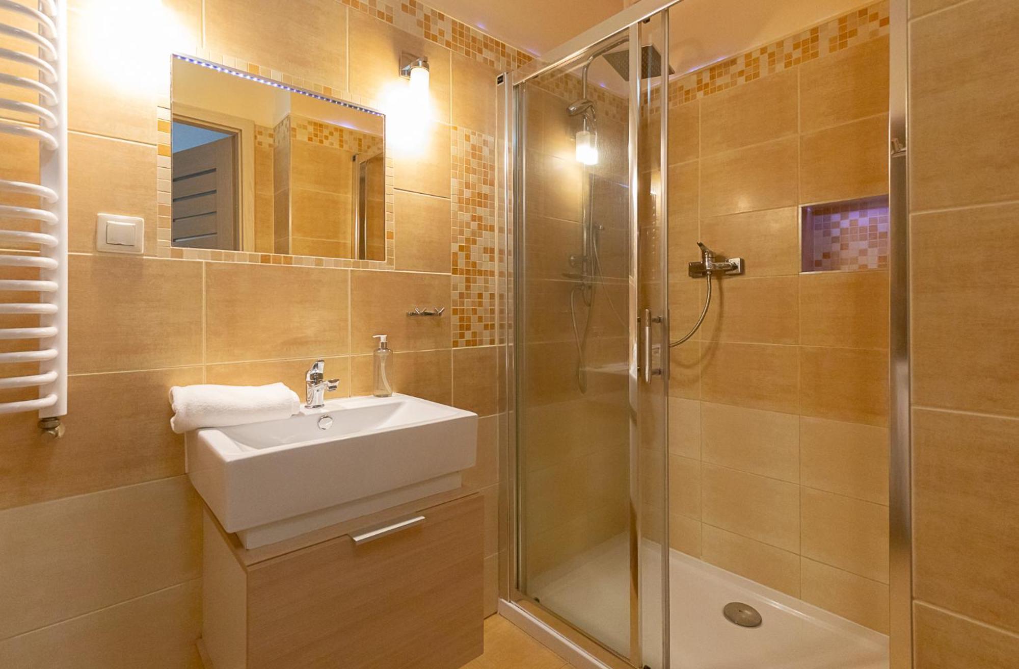 Rentplanet - Apartamenty Pstrowskiego Szklarska Poręba Exterior foto